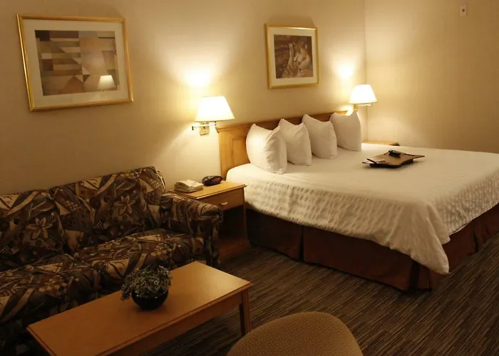 Humphry Inn And Suites