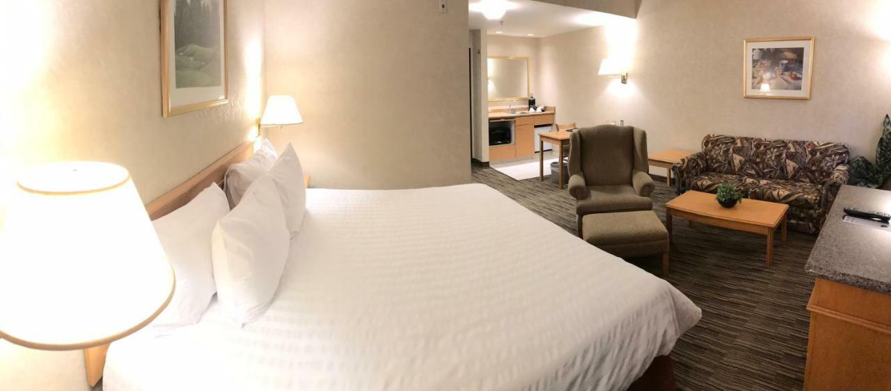 Humphry And Hotel