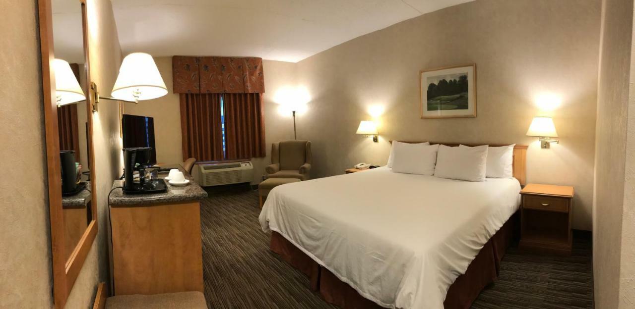 Hotel Humphry And Winnipeg